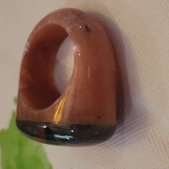 Size 10 Pink And Green Agate Ring - Picture 2 of 4